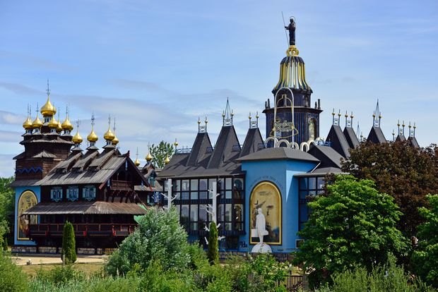 Fassade vom Glockenpalast in Gifhorn.