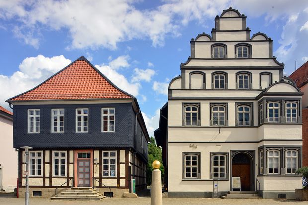 Gebäude Kavalierhaus und Langer Jammer in der Gifhorner Altstadt.